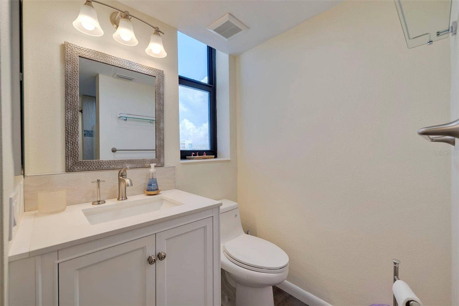5396 GULF BOULEVARD, #407, St Pete Beach, FL 33706 5396 GULF BOULEVARD, #407, St Pete Beach, FL 33706