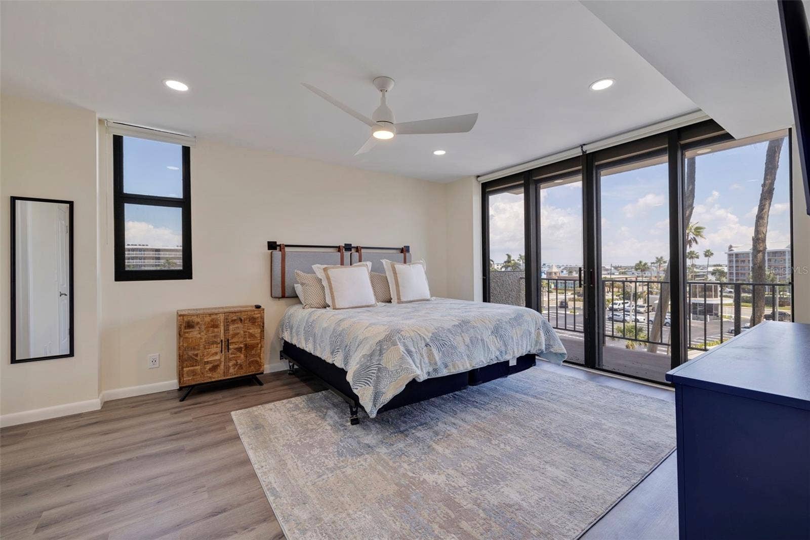 5396 GULF BOULEVARD, #407, St Pete Beach, FL 33706 5396 GULF BOULEVARD, #407, St Pete Beach, FL 33706