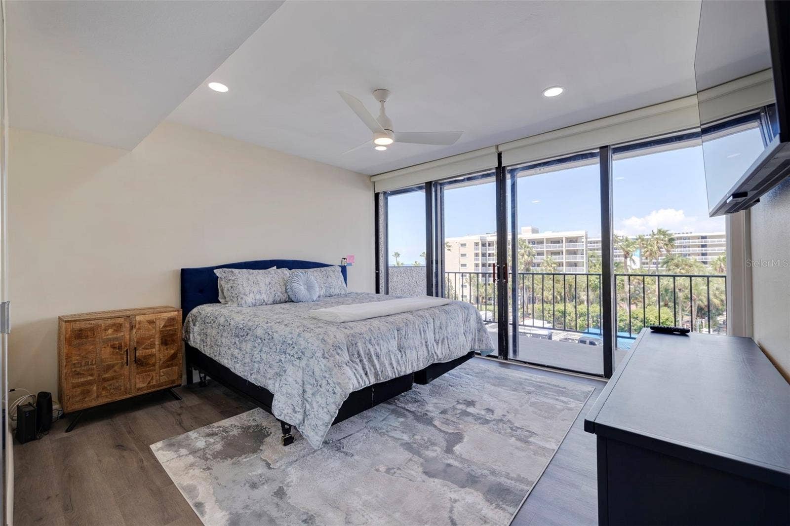 5396 GULF BOULEVARD, #407, St Pete Beach, FL 33706 5396 GULF BOULEVARD, #407, St Pete Beach, FL 33706