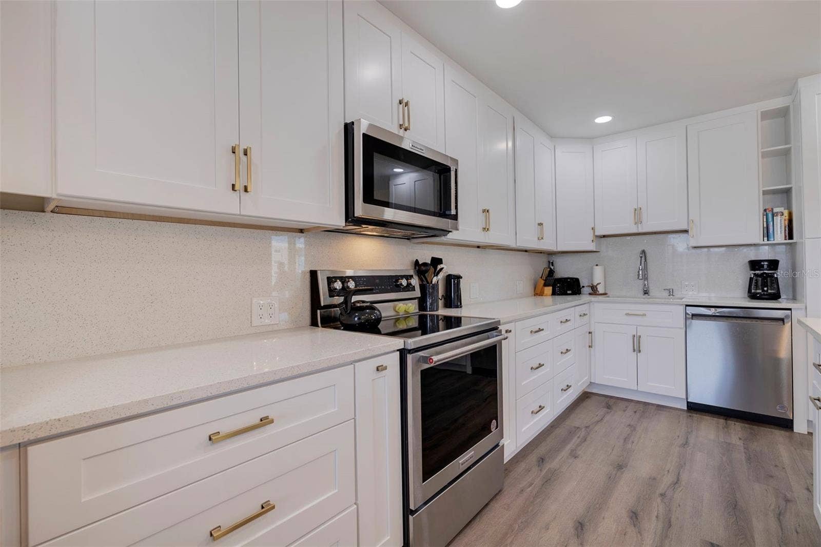 5396 GULF BOULEVARD, #407, St Pete Beach, FL 33706 5396 GULF BOULEVARD, #407, St Pete Beach, FL 33706