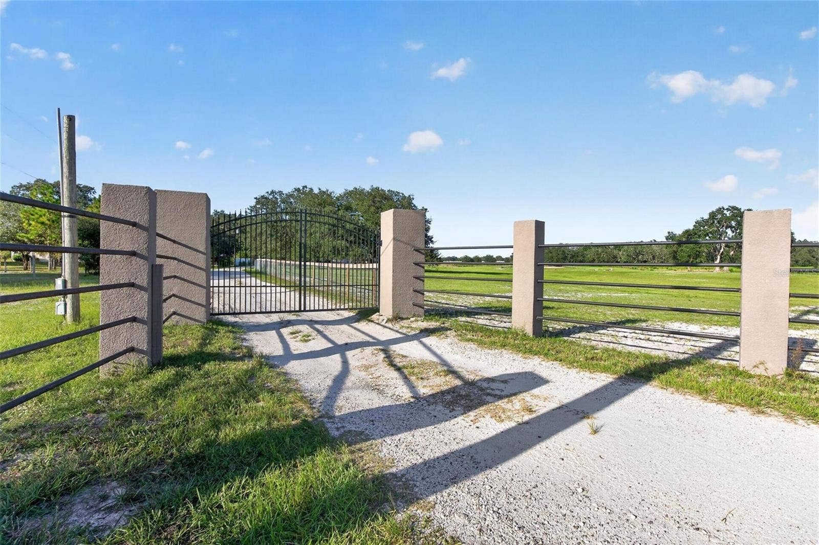 15818 MAHONEY DRIVE, Spring Hill, FL 34610 15818 MAHONEY DRIVE, Spring Hill, FL 34610