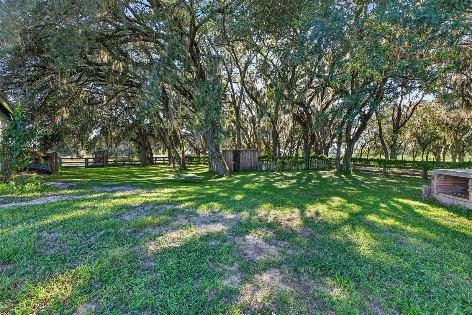 15818 MAHONEY DRIVE, Spring Hill, FL 34610 15818 MAHONEY DRIVE, Spring Hill, FL 34610