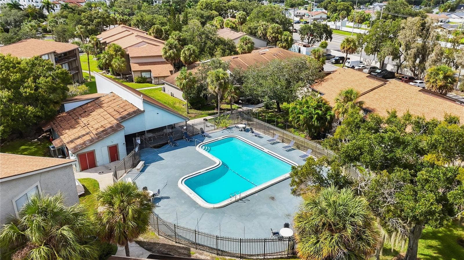 6308 NEWTOWN CIRCLE, #8B5, Tampa, FL 33615 6308 NEWTOWN CIRCLE, #8B5, Tampa, FL 33615