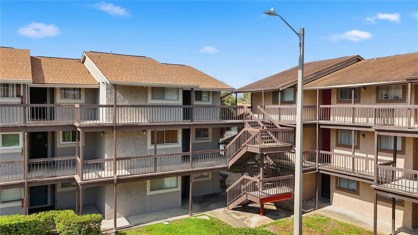 6308 NEWTOWN CIRCLE, #8B5, Tampa, FL 33615 6308 NEWTOWN CIRCLE, #8B5, Tampa, FL 33615