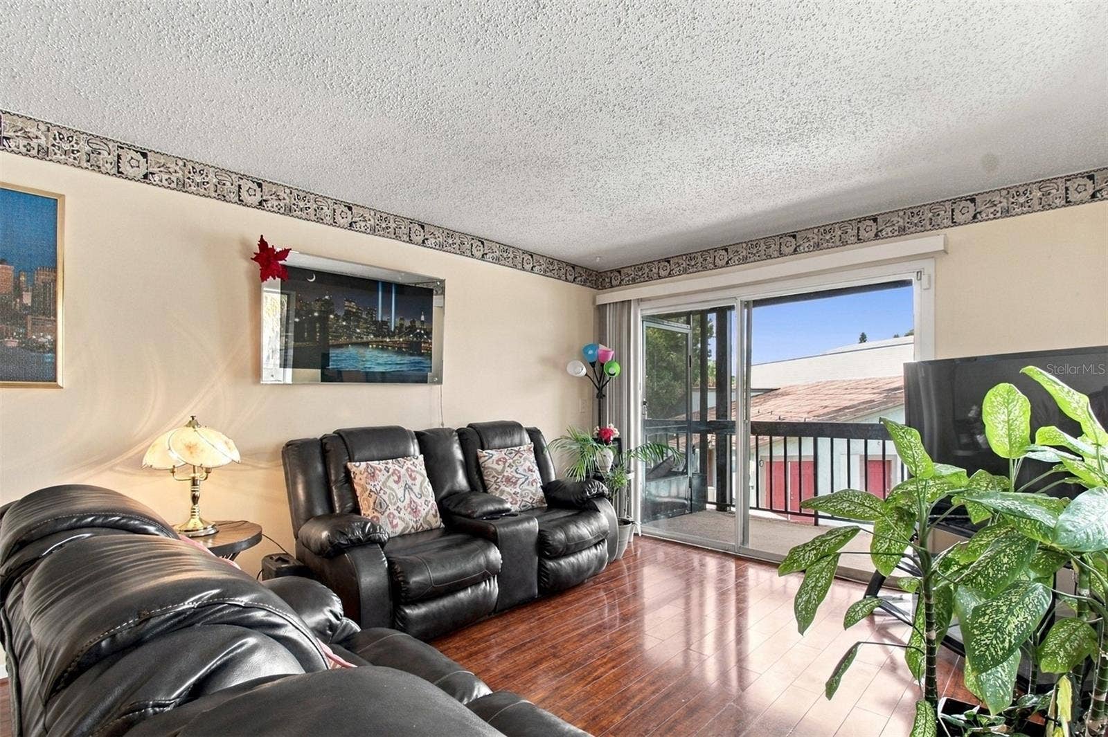6308 NEWTOWN CIRCLE, #8B5, Tampa, FL 33615 6308 NEWTOWN CIRCLE, #8B5, Tampa, FL 33615