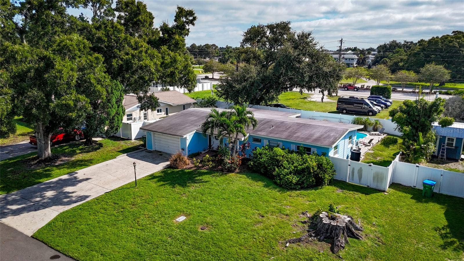 8465 RIDGEWOOD CIRCLE, Seminole, FL 33772 8465 RIDGEWOOD CIRCLE, Seminole, FL 33772