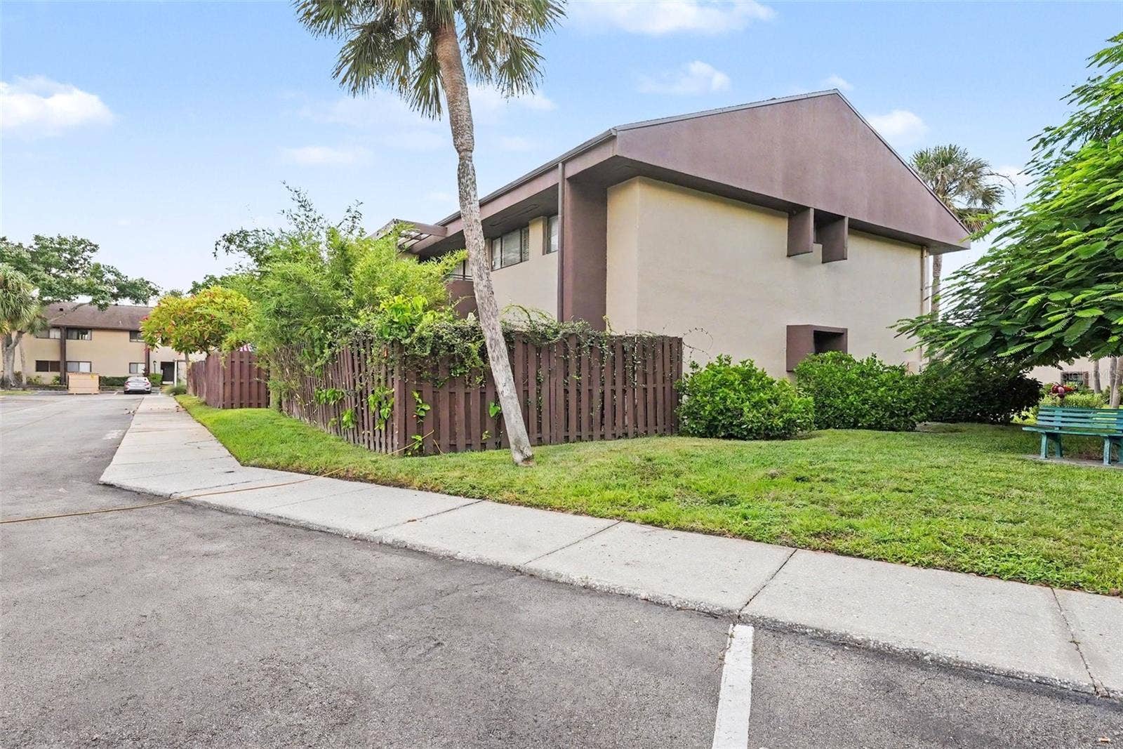 825 South Village Drive N #102, St Pete FL 33716