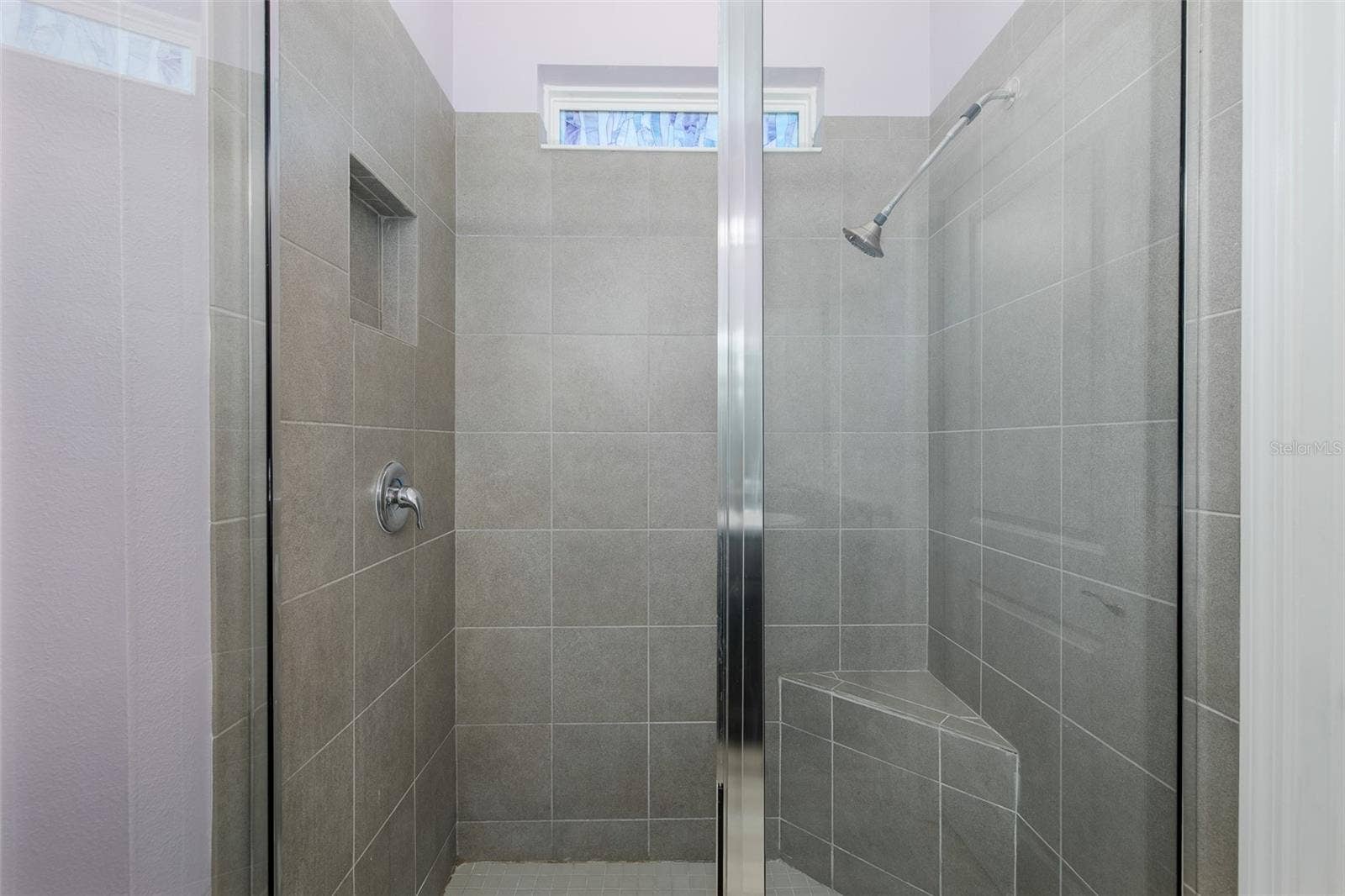 13786 HUNTING CREEK PLACE, Spring Hill, FL 34609 Primary suite attached bath
