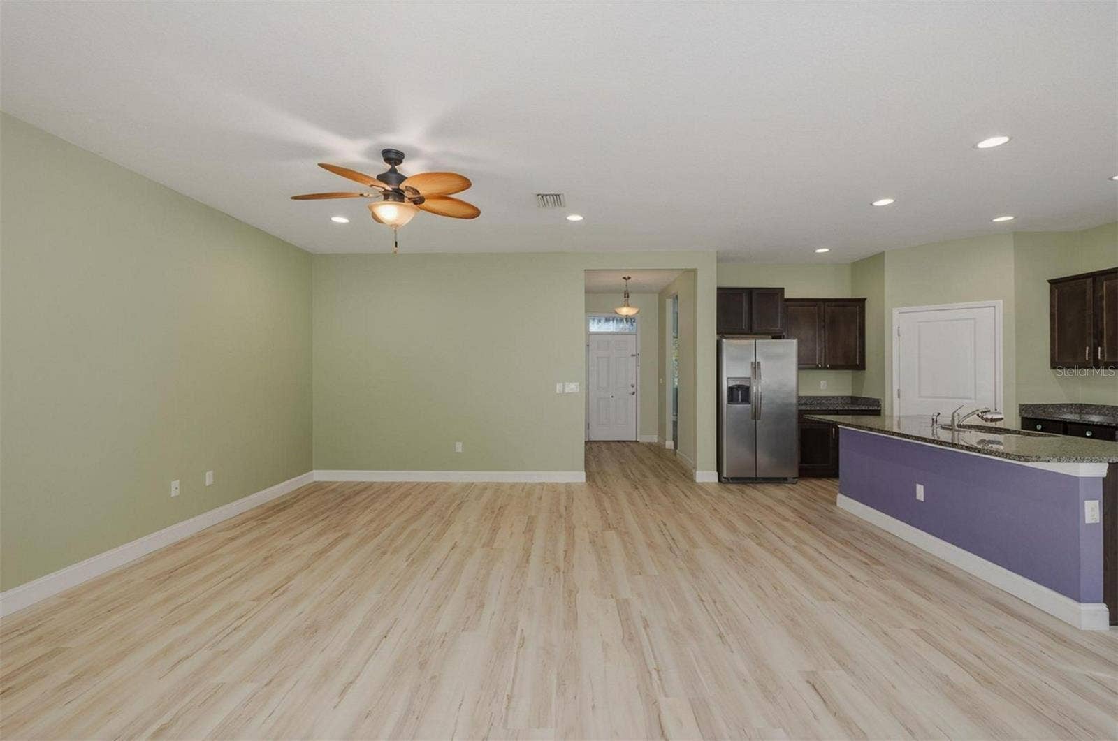 13786 HUNTING CREEK PLACE, Spring Hill, FL 34609 Living room