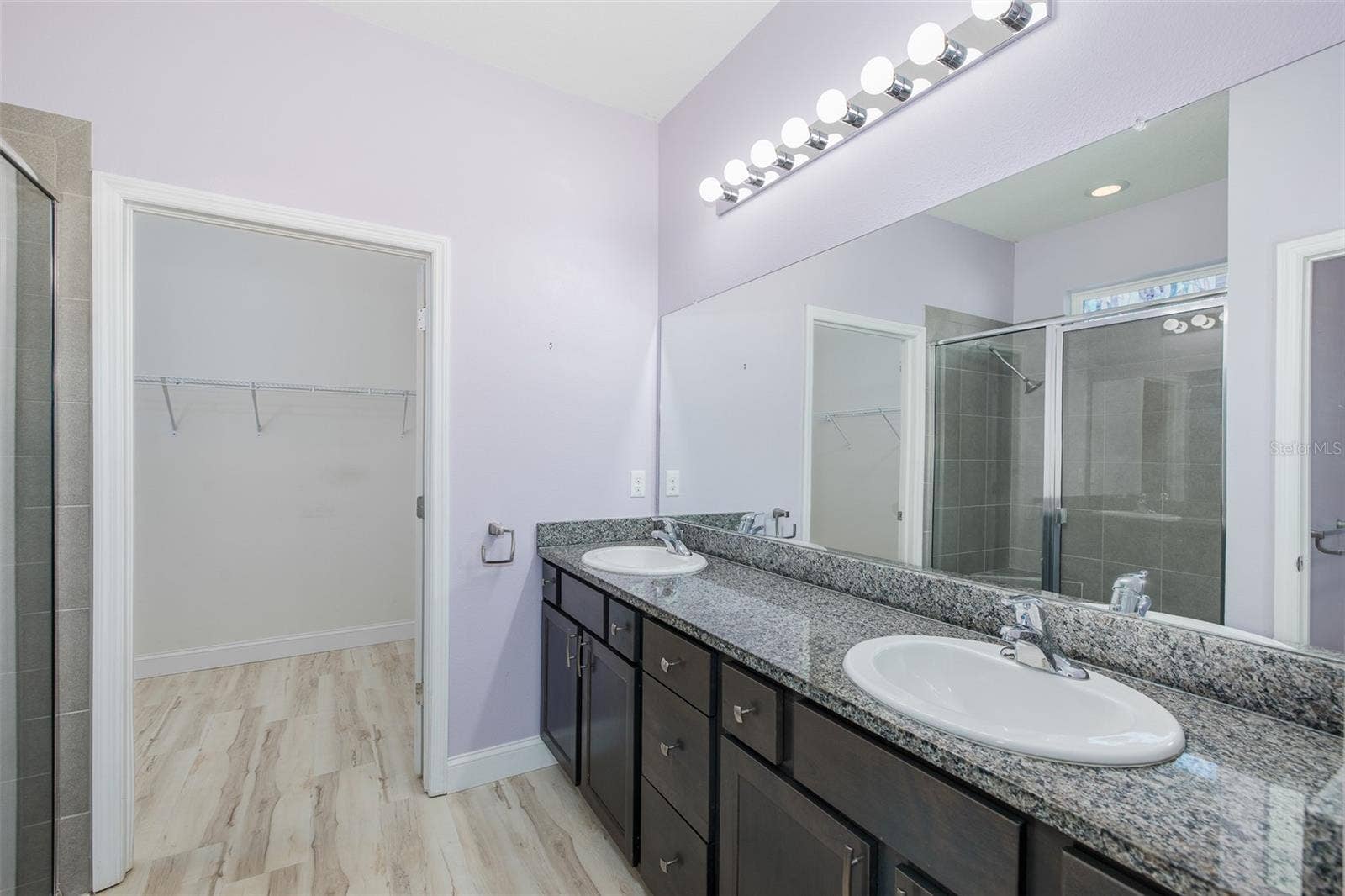 13786 HUNTING CREEK PLACE, Spring Hill, FL 34609 Primary suite attached bath