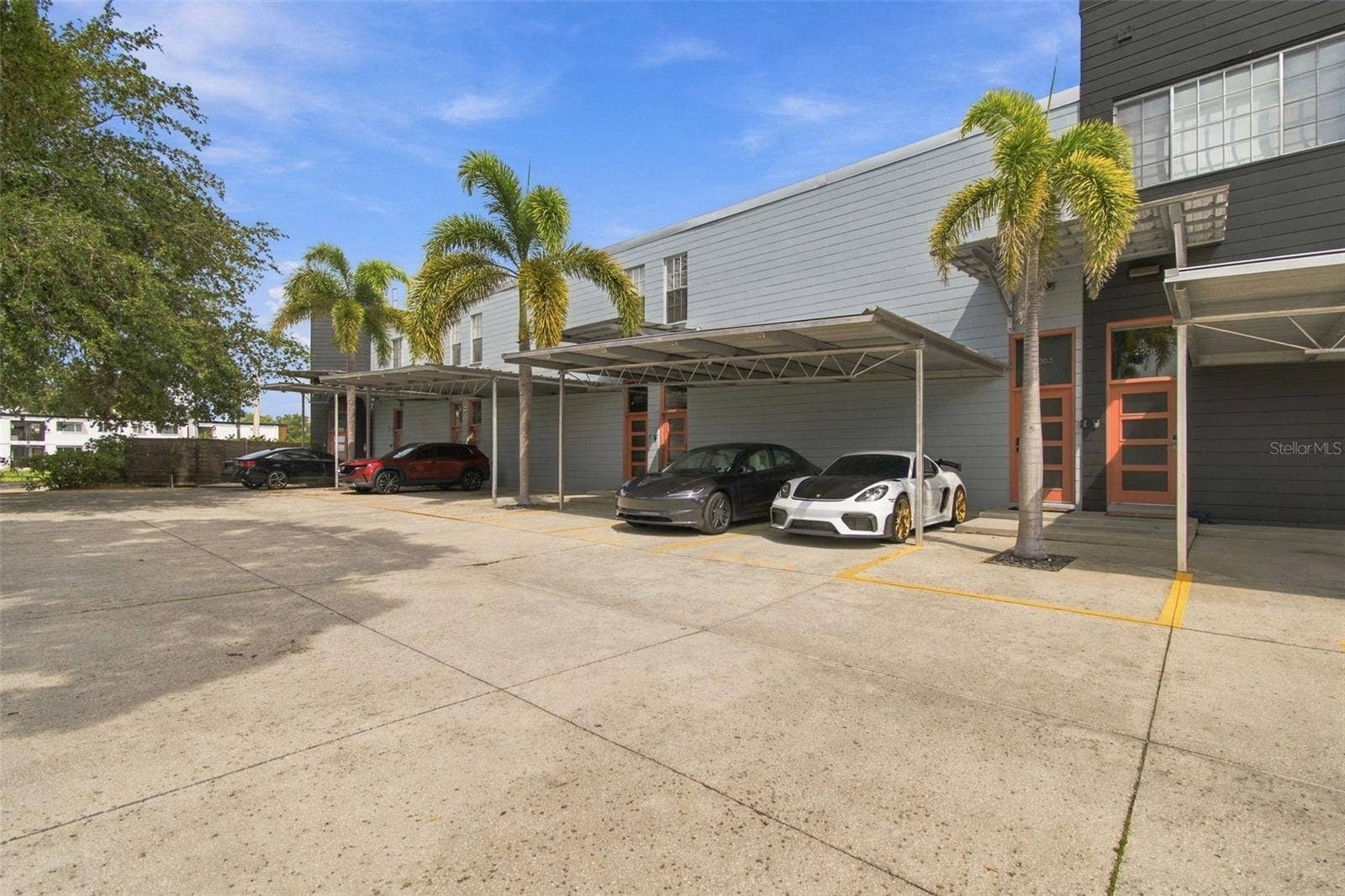 2509 W AZEELE STREET, Tampa, FL 33609 Rental comes with one covered parking space and one uncovered.