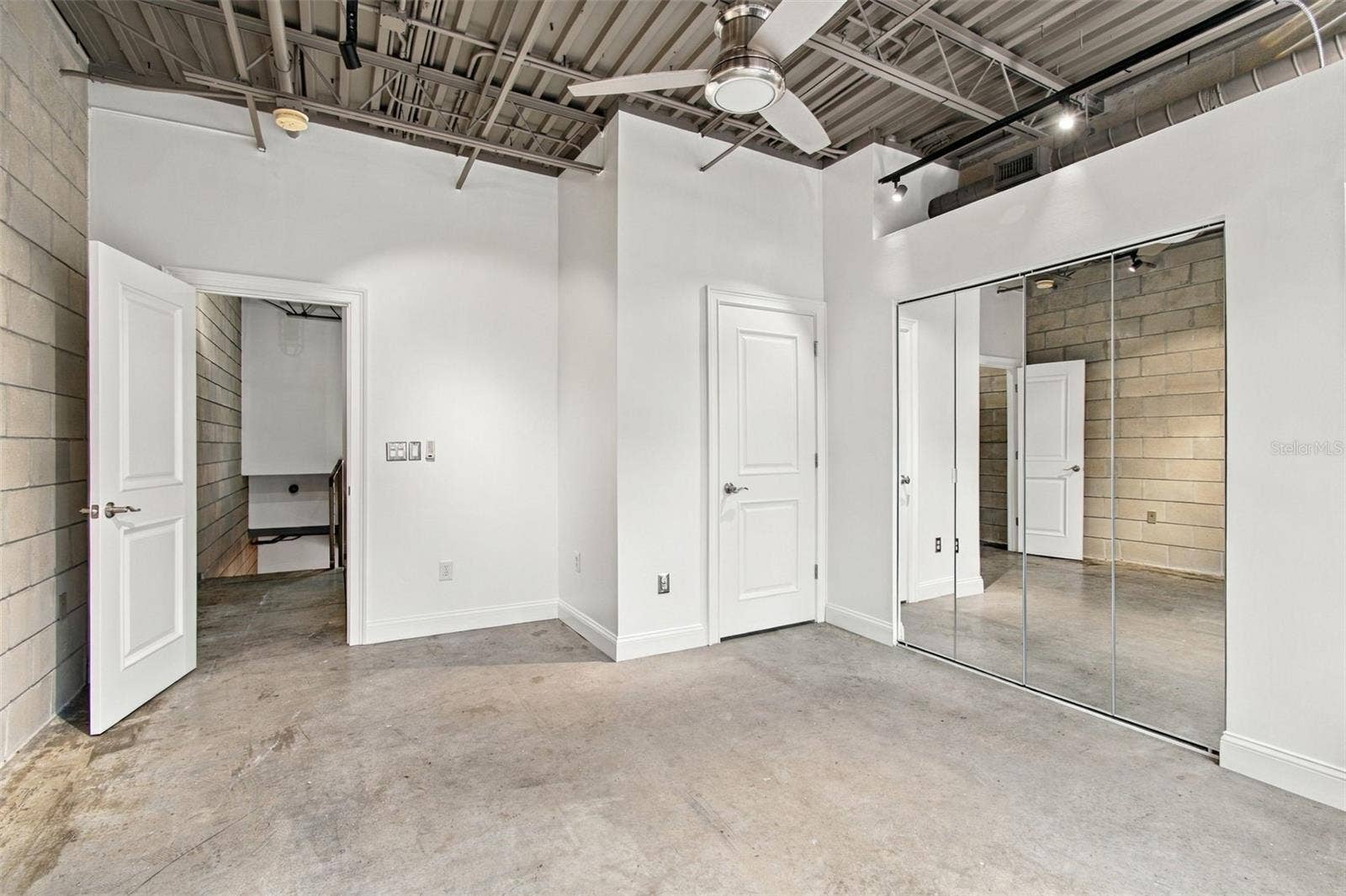 2509 W AZEELE STREET, Tampa, FL 33609 2509 W AZEELE STREET, Tampa, FL 33609