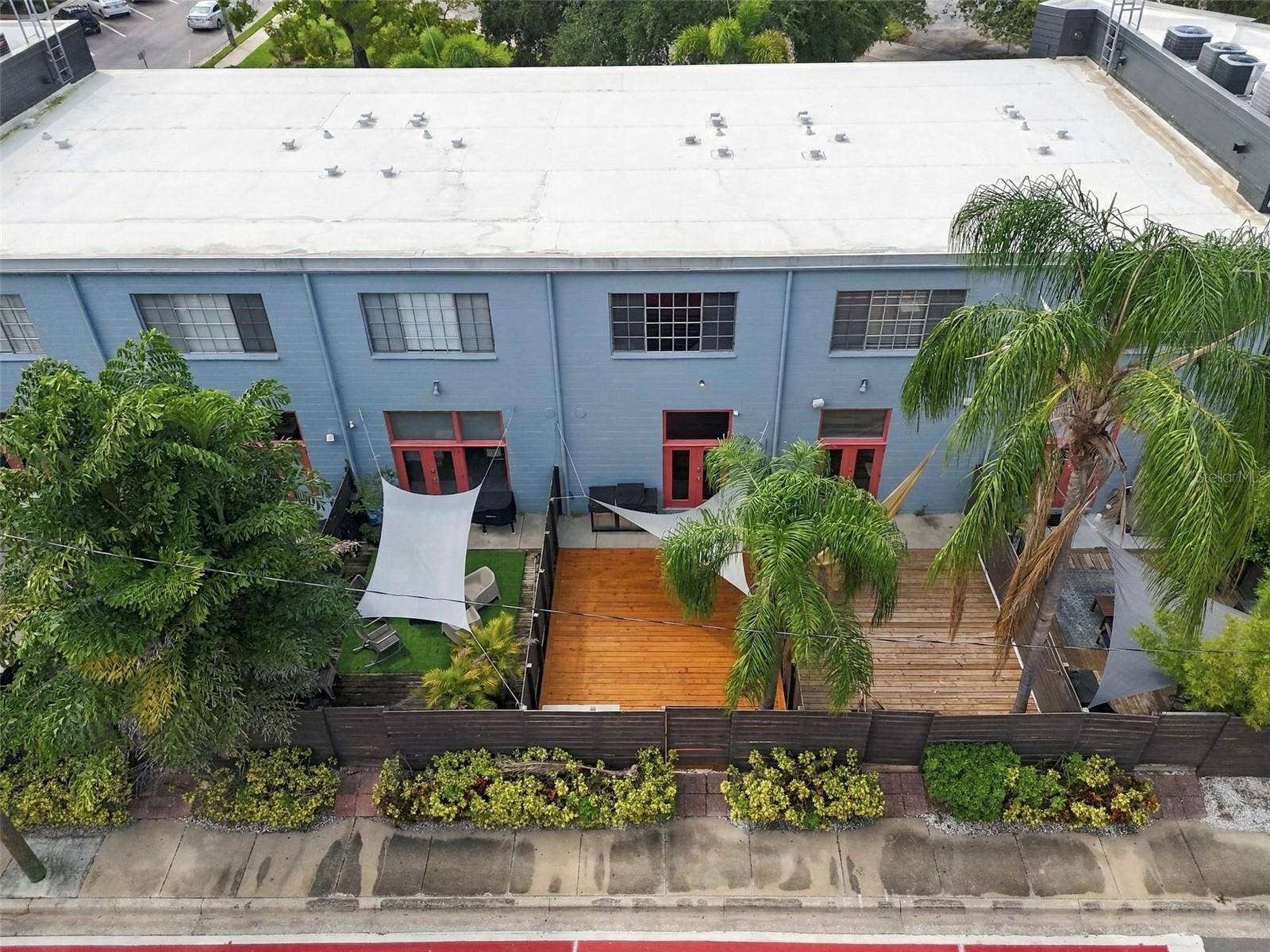 2509 W AZEELE STREET, Tampa, FL 33609 Aerial photo of the back deck.
