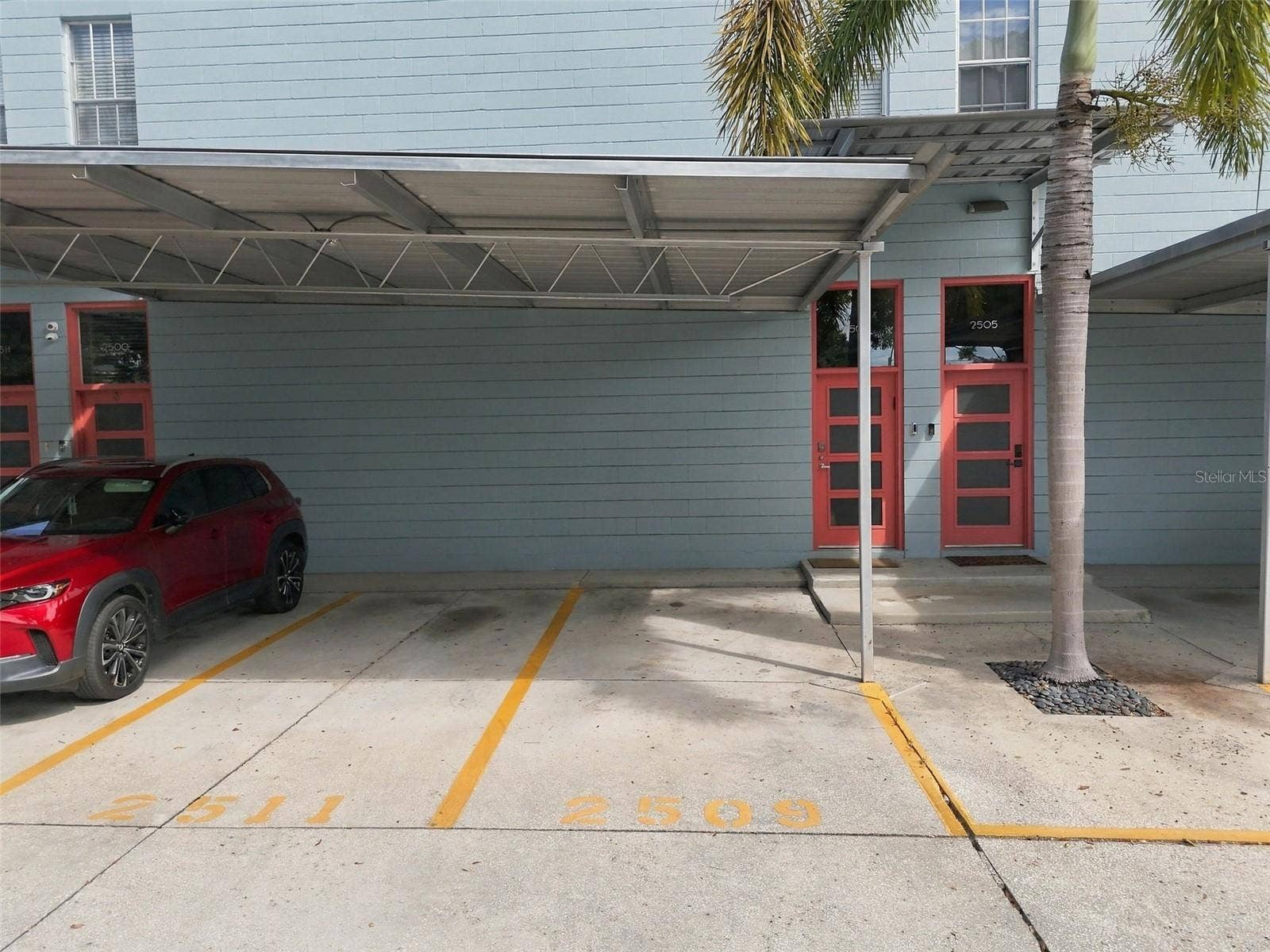 2509 W AZEELE STREET, Tampa, FL 33609 2509 W AZEELE STREET, Tampa, FL 33609