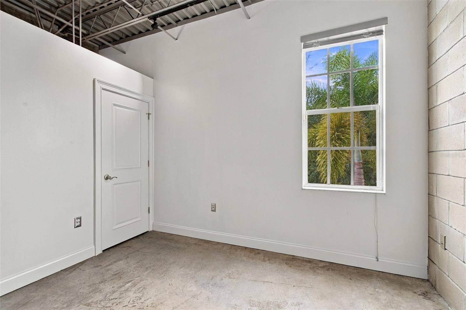 2509 W AZEELE STREET, Tampa, FL 33609 2509 W AZEELE STREET, Tampa, FL 33609
