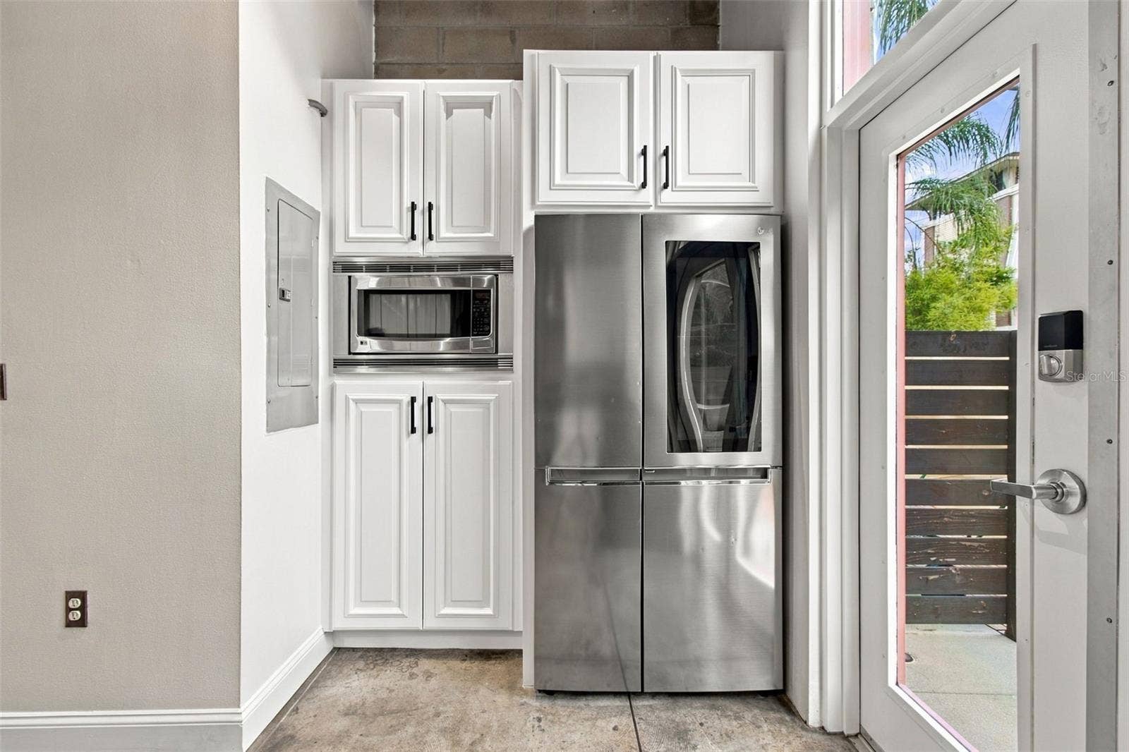 2509 W AZEELE STREET, Tampa, FL 33609 2509 W AZEELE STREET, Tampa, FL 33609