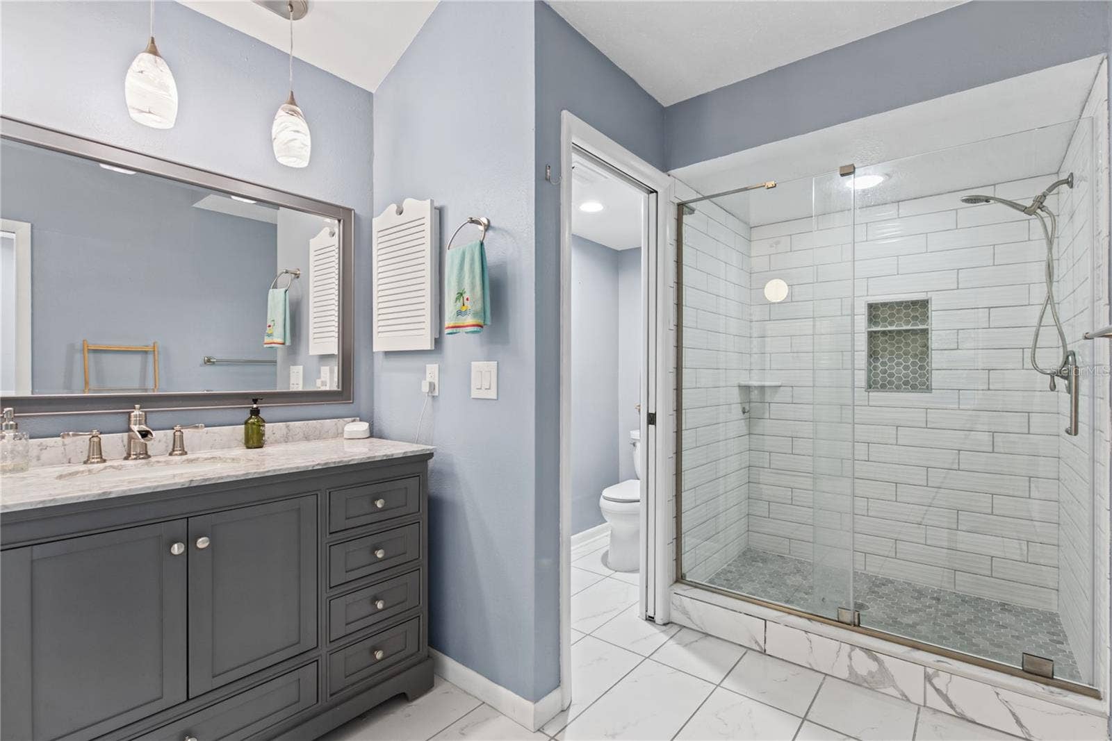 PRIMARY BATHROOM