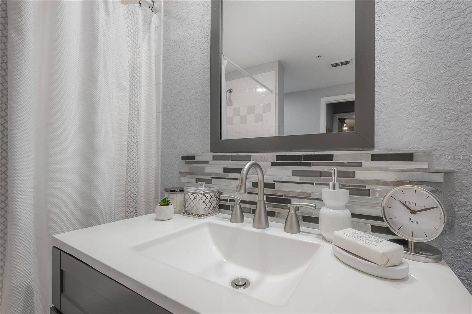 402 S ARMENIA AVENUE, #114, Tampa, FL 33609 402 S ARMENIA AVENUE, #114, Tampa, FL 33609