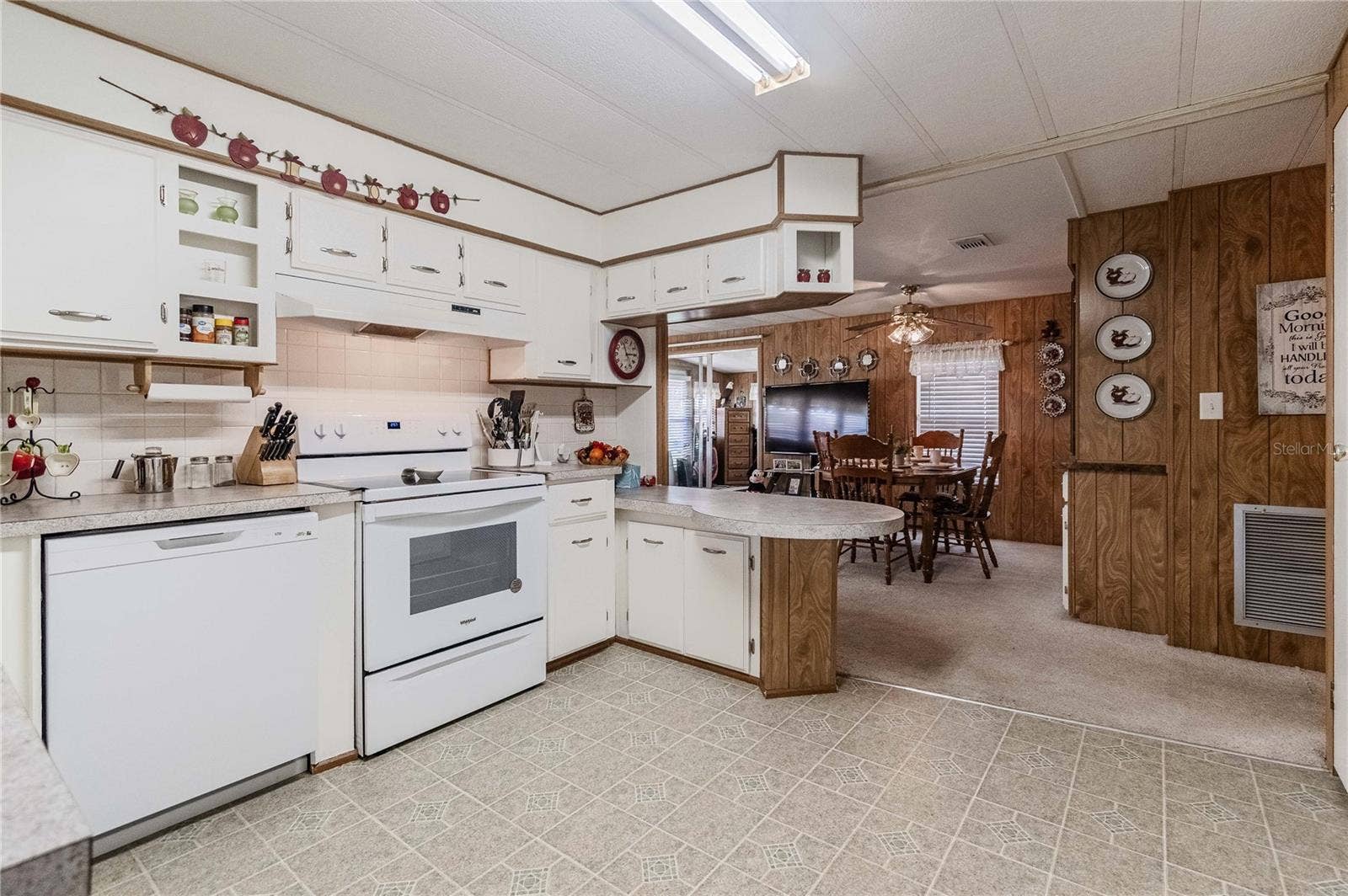 5600 ARROWHEAD DRIVE, Zephyrhills, FL 33542