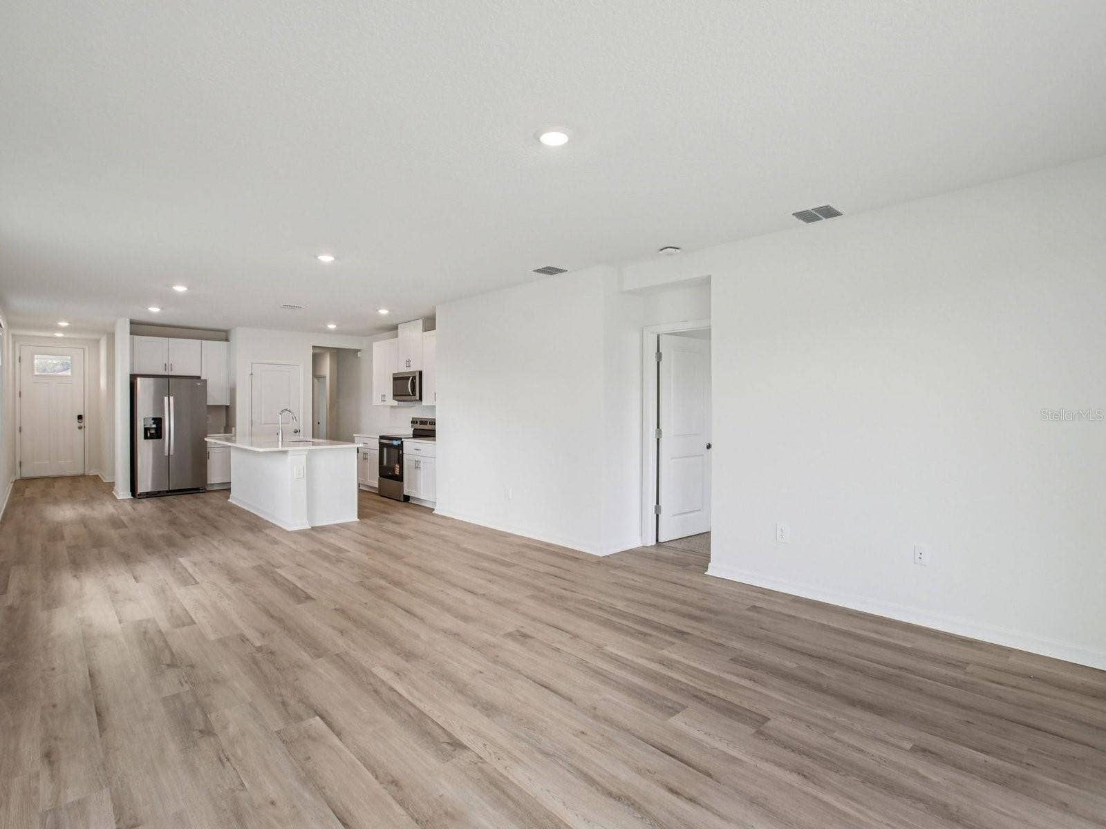Photo is not of the actual home, but is an inspirational photo of builders model home and may depict options, furnishings, and/or decorator features that are not included.
