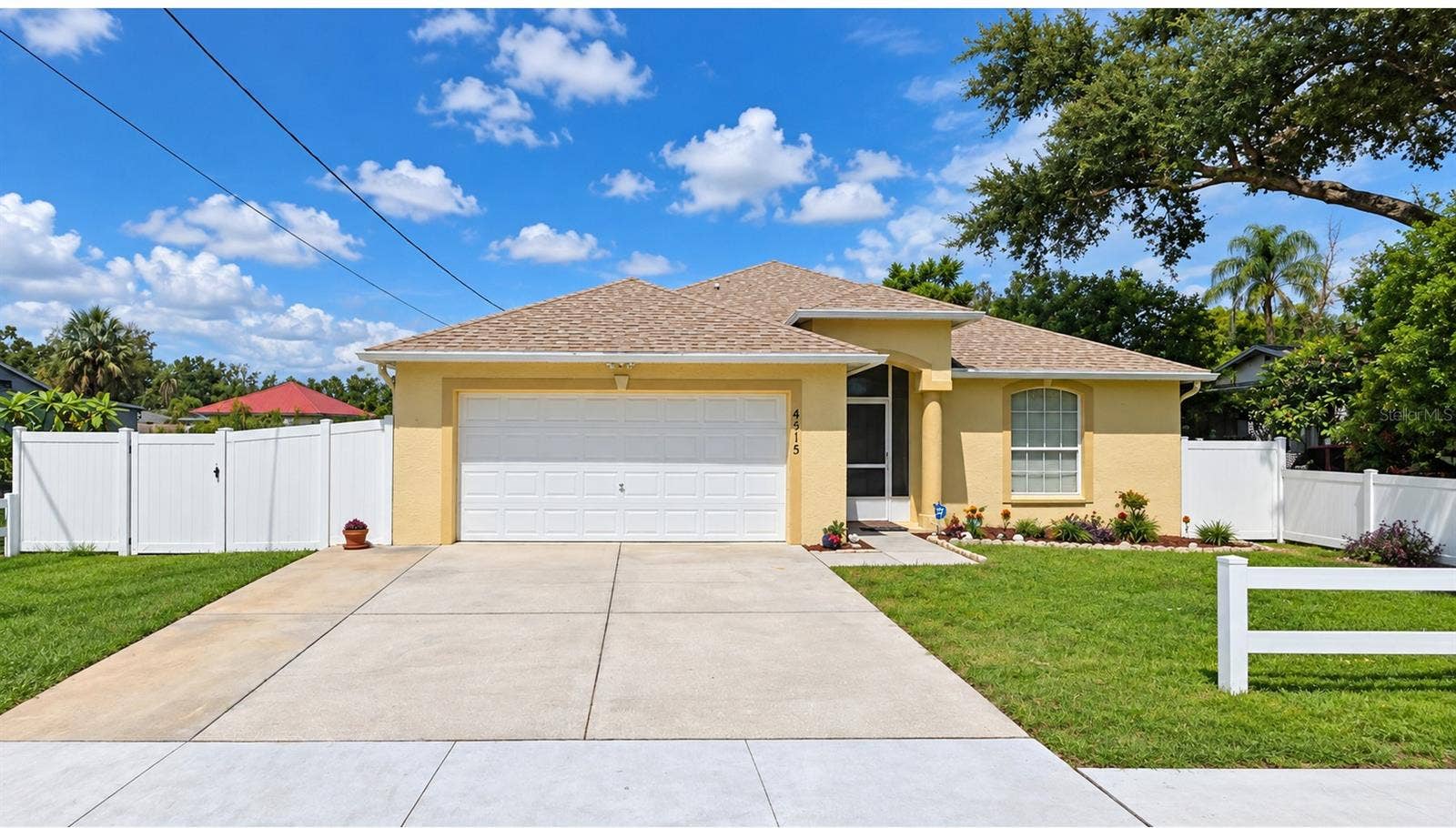 4515 46TH AVE N, St Petersburg, FL 33714 Front