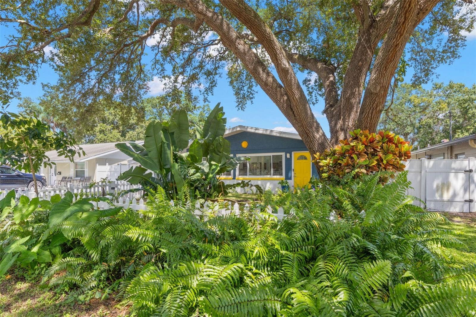 613 CEDARWOOD STREET N, St Petersburg, FL 33703 613 CEDARWOOD STREET N, St Petersburg, FL 33703