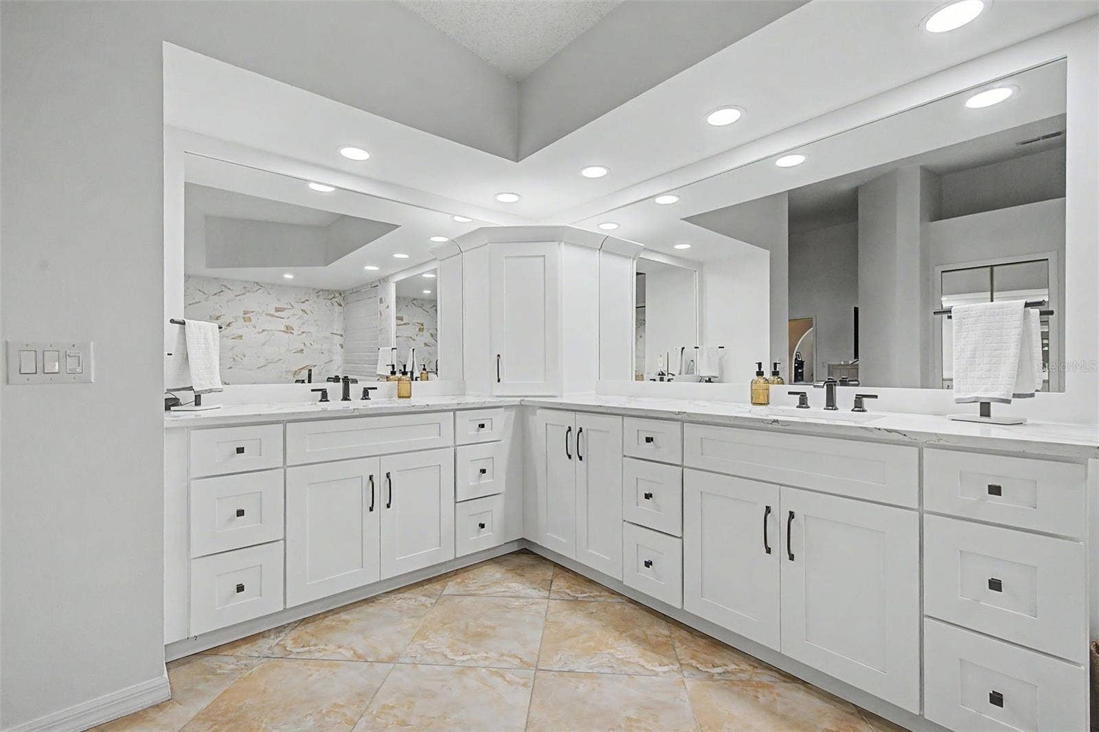 1290 CLAYS TRAIL, #1403, Oldsmar, FL 34677