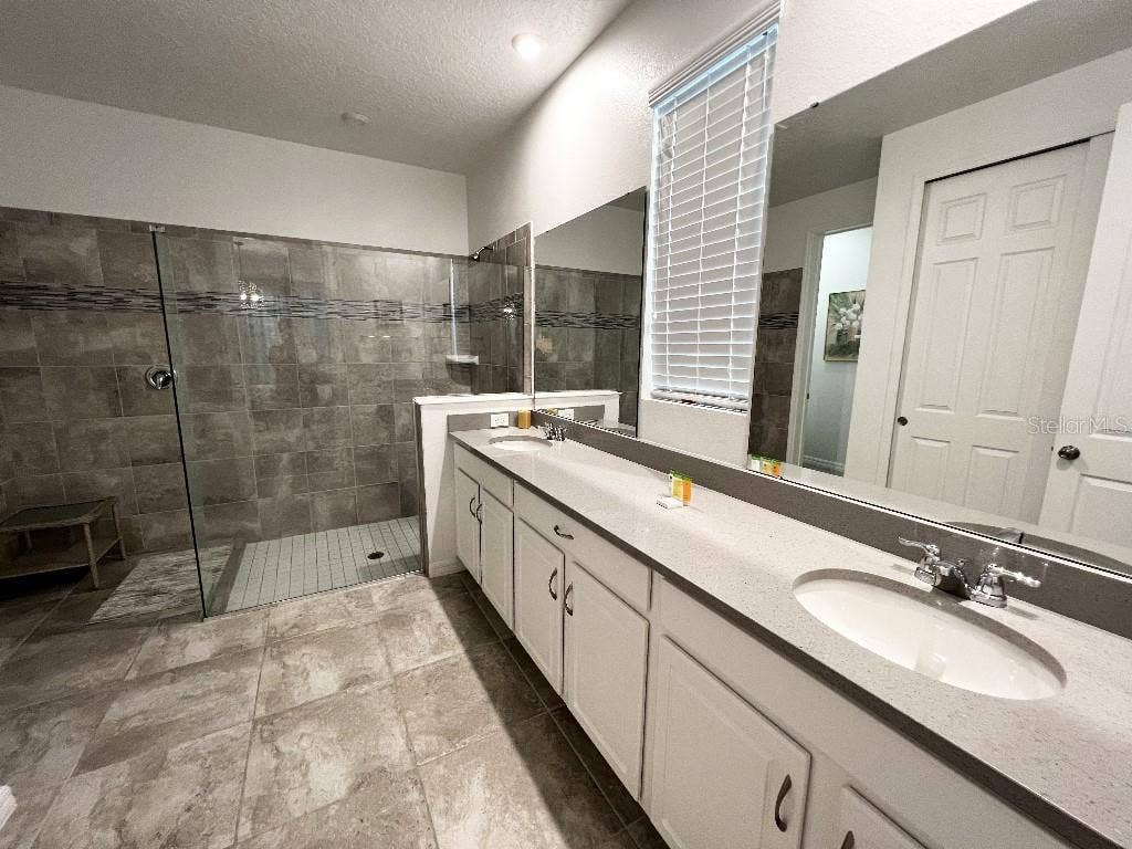 8947 AMELIA DOWNS TRAIL, Kissimmee, FL 34747 8947 AMELIA DOWNS TRAIL, Kissimmee, FL 34747