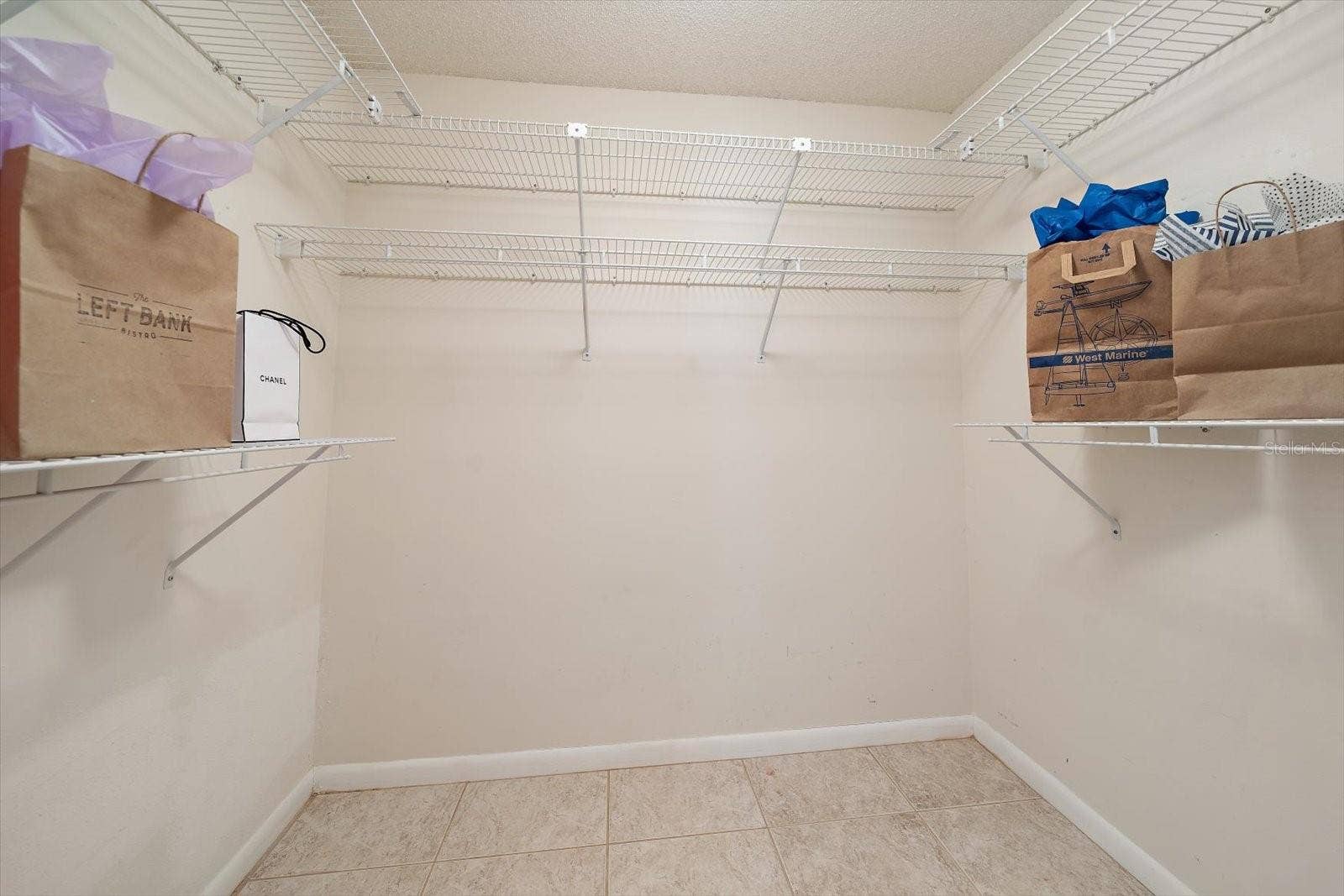 1105 DEER RUN PLACE, Valrico, FL 33594 Large walk-in closet.