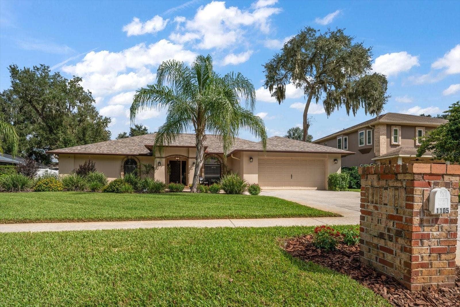 1105 DEER RUN PLACE, Valrico, FL 33594 Welcome HOME!