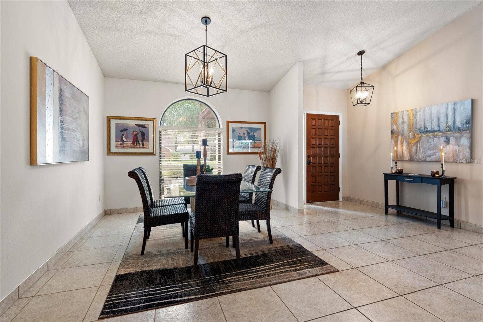 1105 DEER RUN PLACE, Valrico, FL 33594 Imagine your HOLIDAY dinner here!