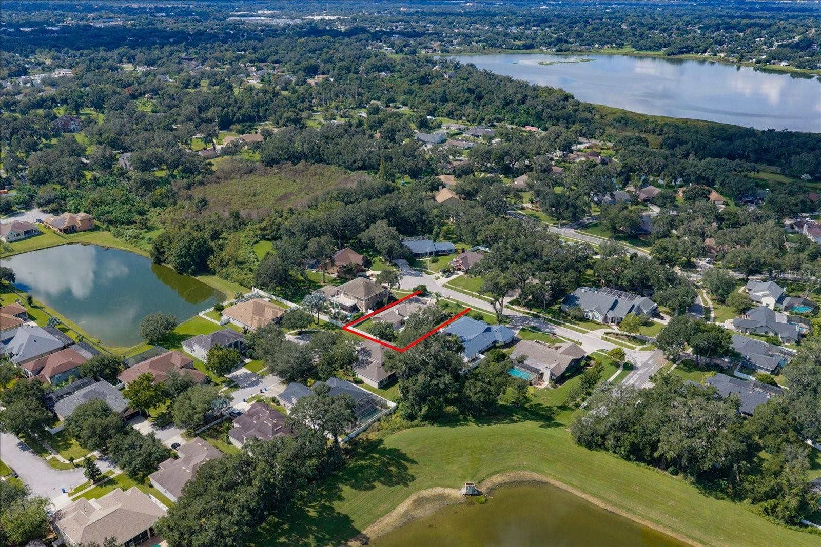 1105 DEER RUN PLACE, Valrico, FL 33594 The most beautiful neighborhood!