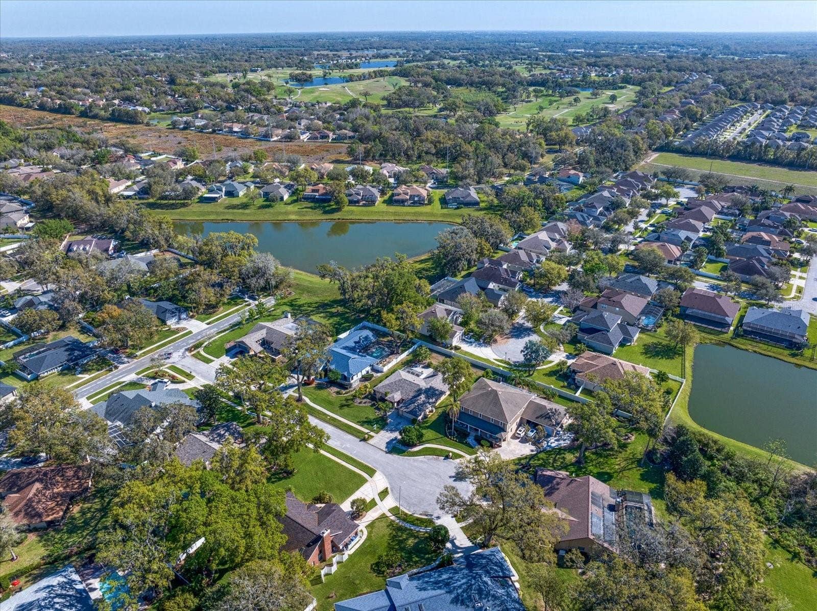 1105 DEER RUN PLACE, Valrico, FL 33594 A cul-de-sac road for more peace and quiet and great block parties!