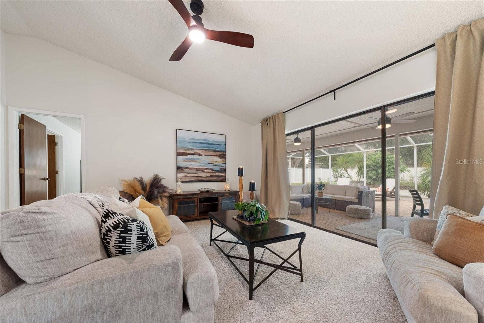 1105 DEER RUN PLACE, Valrico, FL 33594 Relax and unwind!