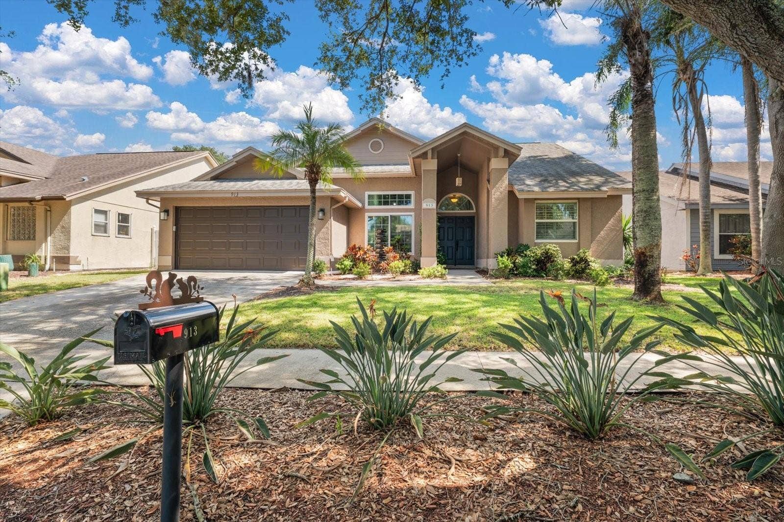 913 WESTWINDS BOULEVARD, Tarpon Springs, FL 34689 913 WESTWINDS BOULEVARD, Tarpon Springs, FL 34689