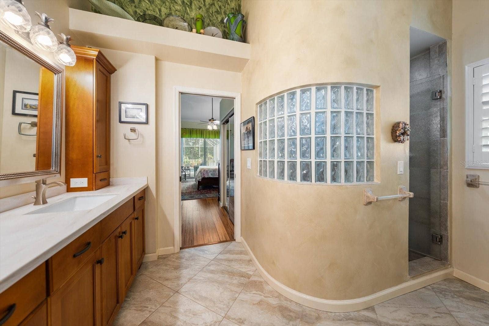 913 WESTWINDS BOULEVARD, Tarpon Springs, FL 34689 913 WESTWINDS BOULEVARD, Tarpon Springs, FL 34689