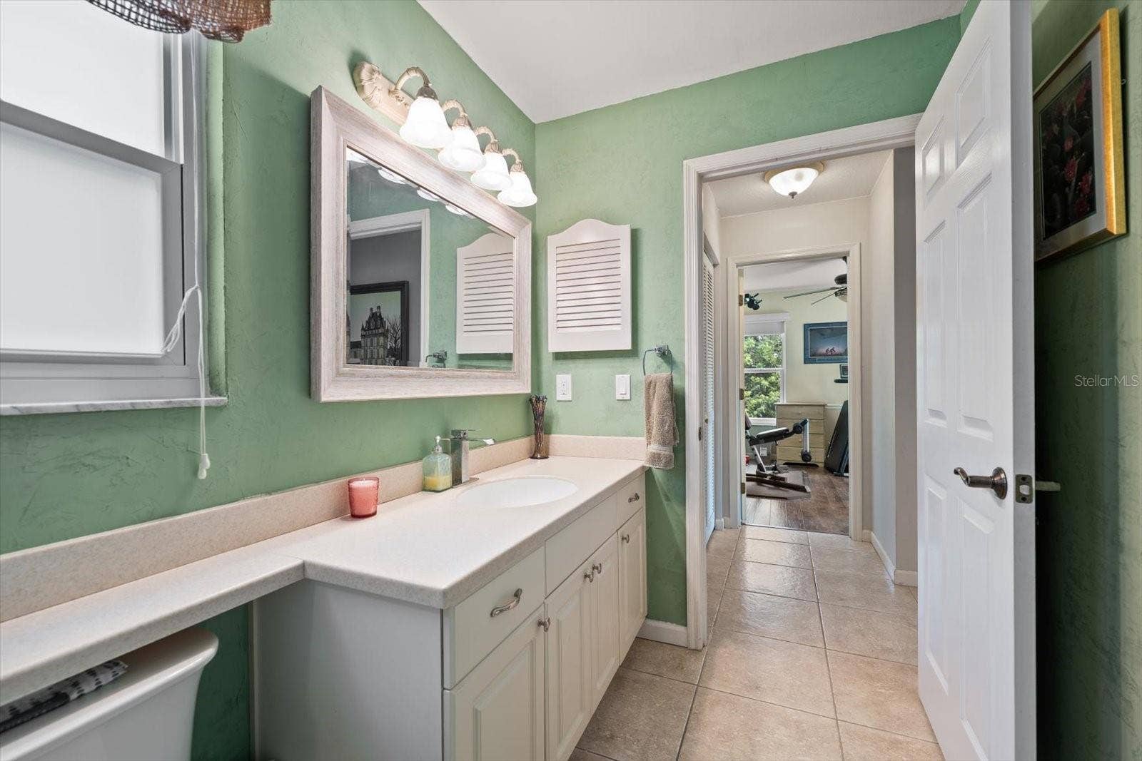 913 WESTWINDS BOULEVARD, Tarpon Springs, FL 34689 913 WESTWINDS BOULEVARD, Tarpon Springs, FL 34689
