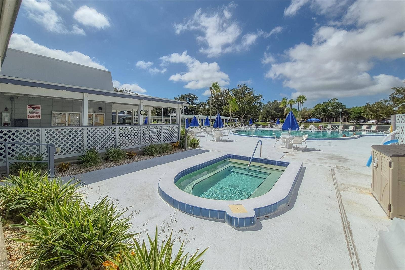 8055 112TH STREET, #205, Seminole, FL 33772 Heated Spa