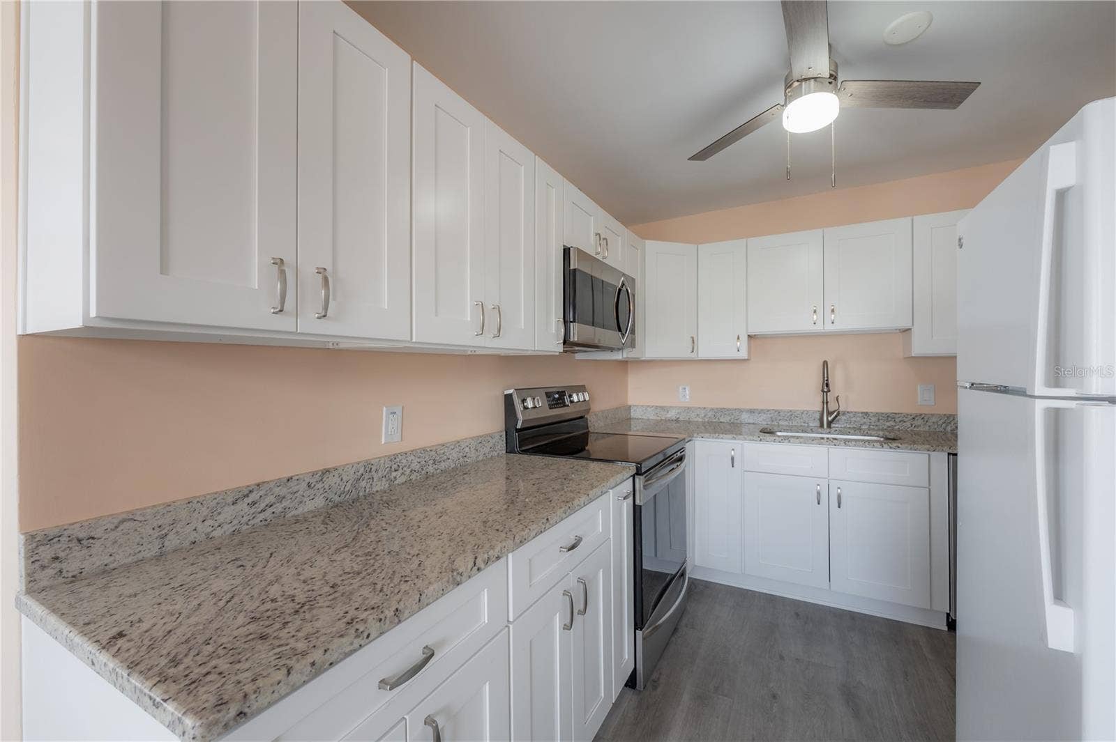 8055 112TH STREET, #205, Seminole, FL 33772 Updated Kitchen