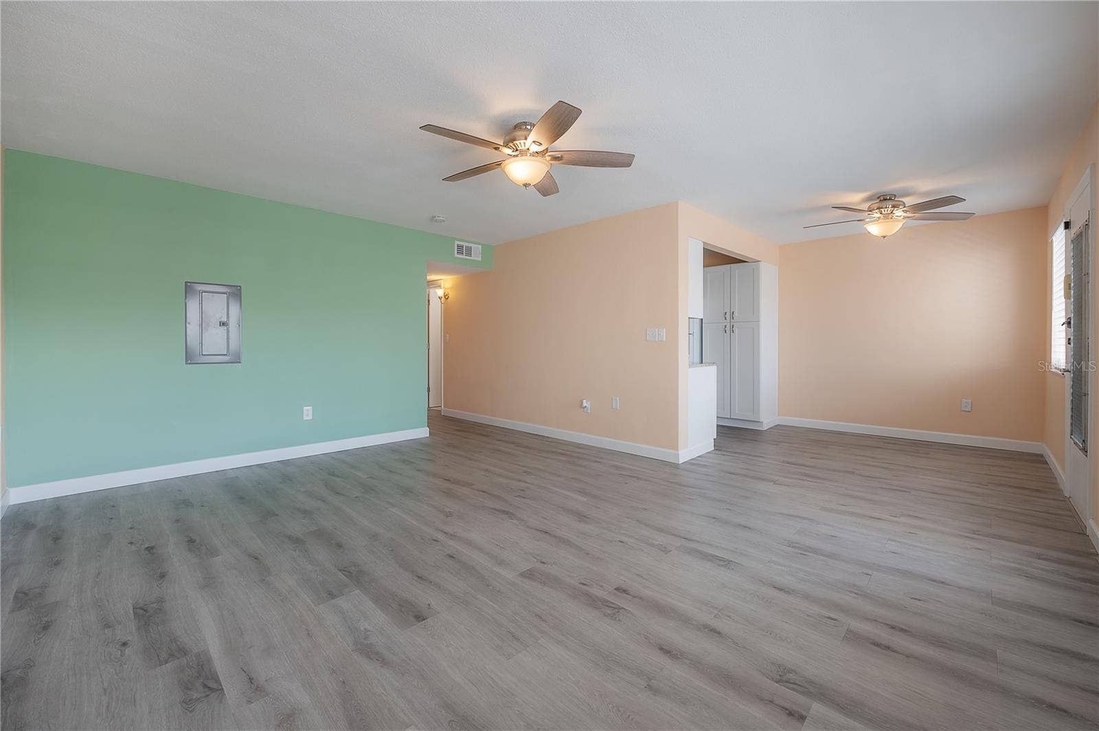 8055 112TH STREET, #205, Seminole, FL 33772 Living and Dining space