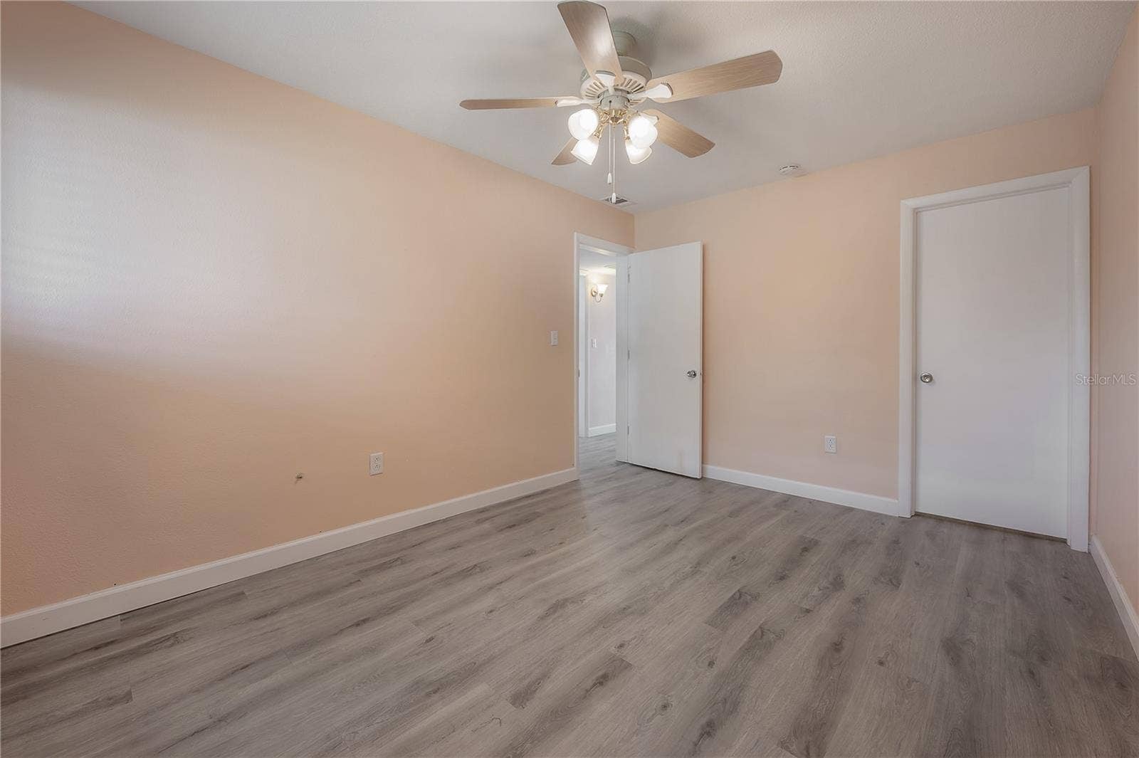 8055 112TH STREET, #205, Seminole, FL 33772 Primary Bedroom