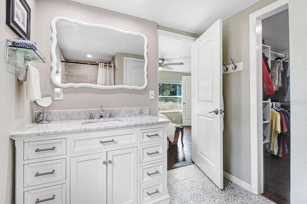 11337 KNIGHTS GRIFFIN ROAD, Thonotosassa, FL 33592
