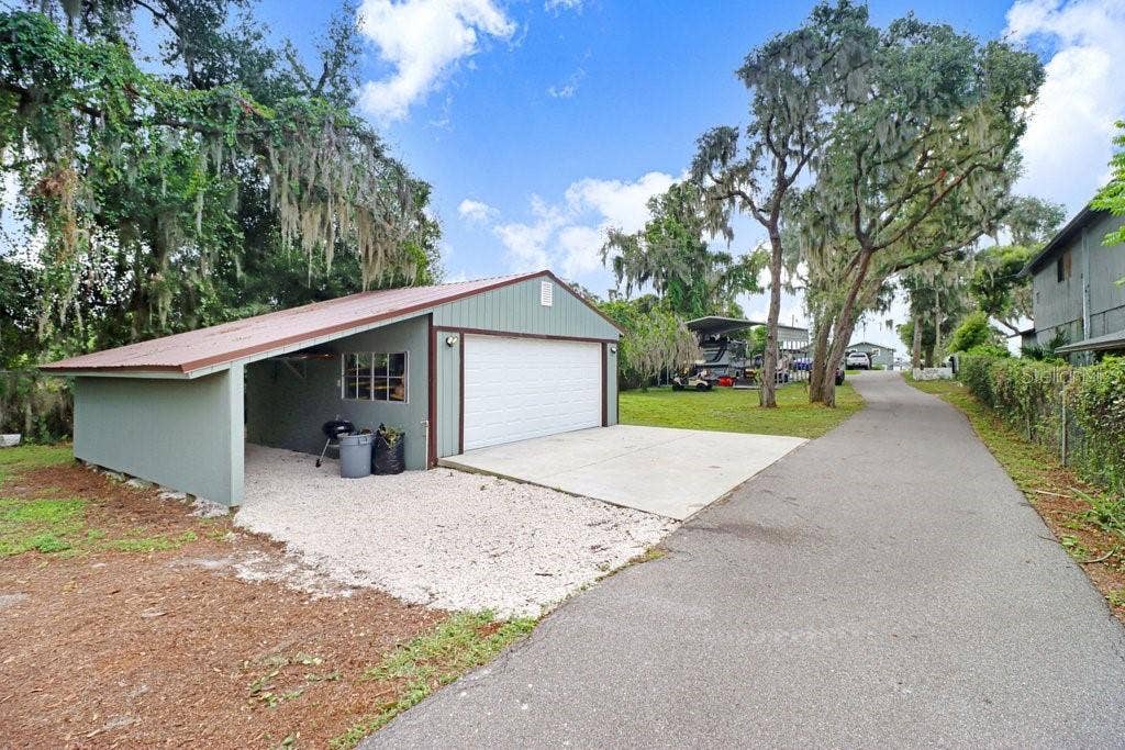 11337 KNIGHTS GRIFFIN ROAD, Thonotosassa, FL 33592