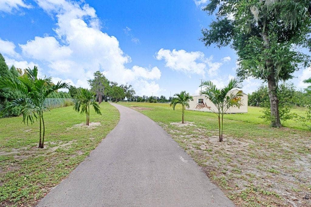 11337 KNIGHTS GRIFFIN ROAD, Thonotosassa, FL 33592