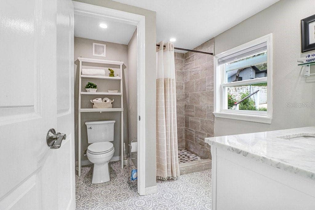11337 KNIGHTS GRIFFIN ROAD, Thonotosassa, FL 33592