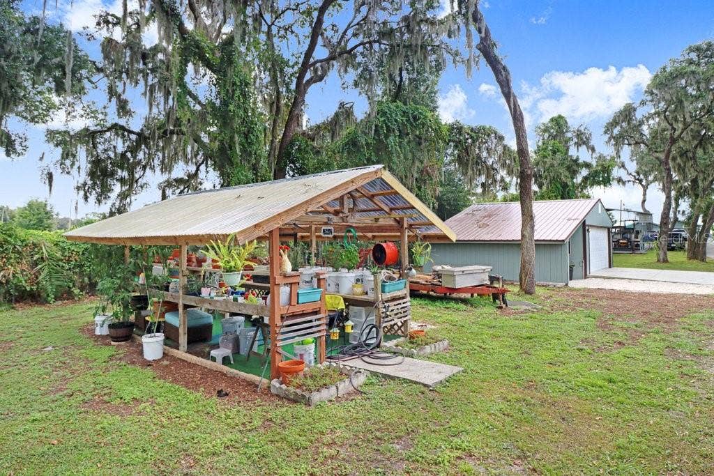 11337 KNIGHTS GRIFFIN ROAD, Thonotosassa, FL 33592