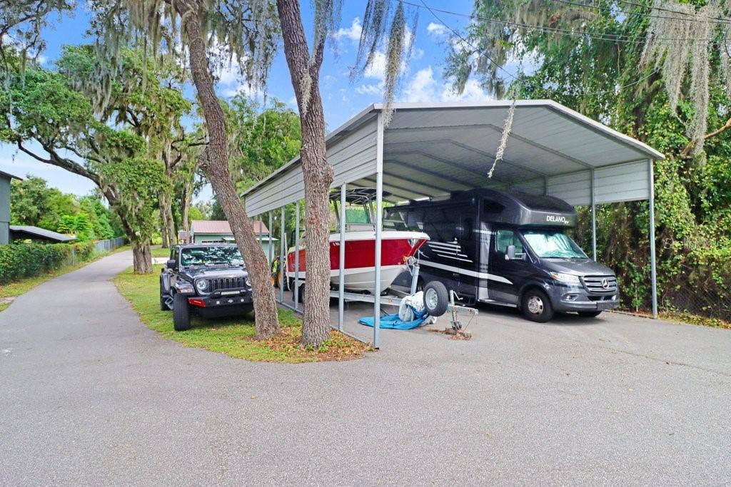 11337 KNIGHTS GRIFFIN ROAD, Thonotosassa, FL 33592
