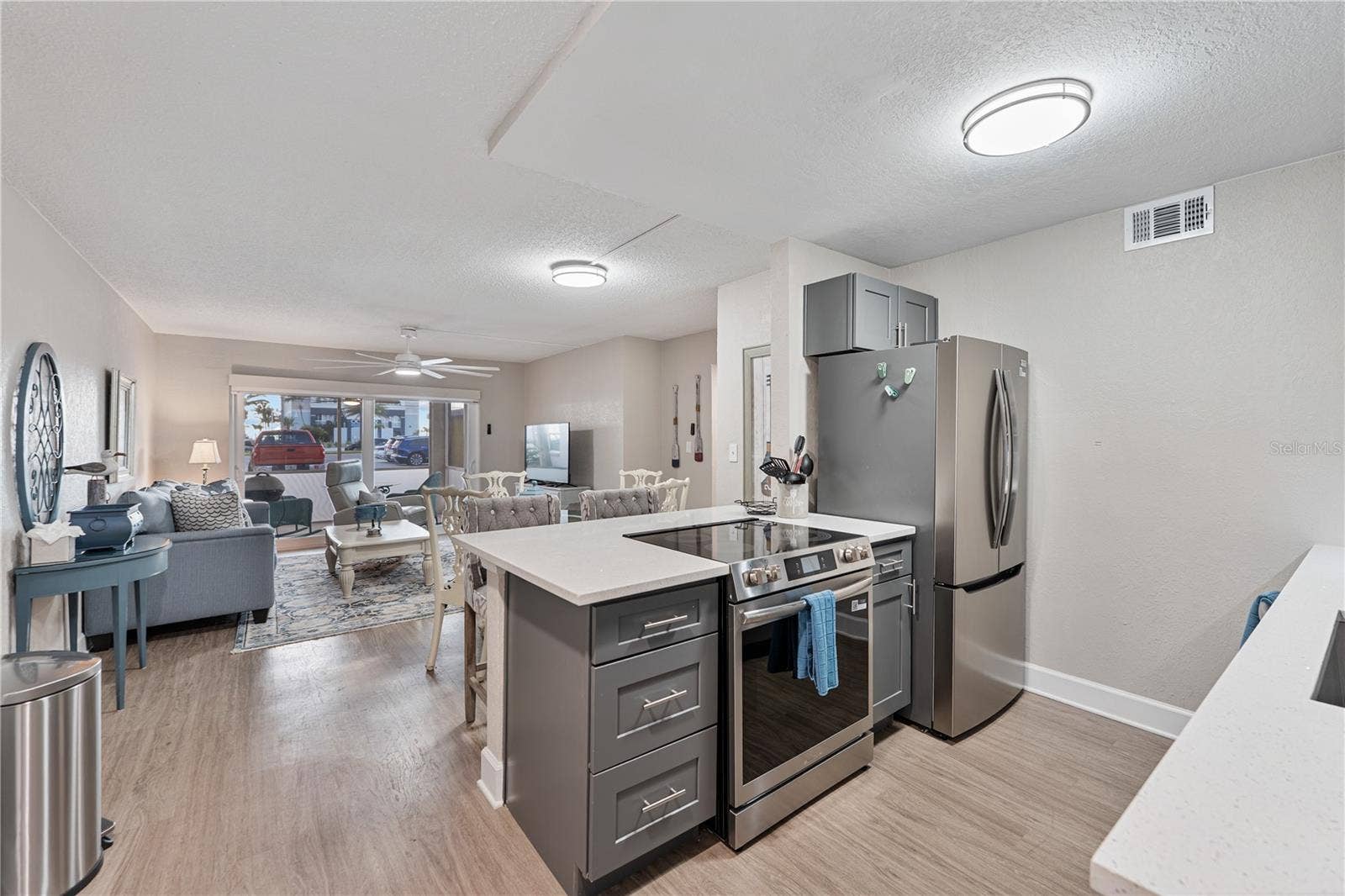 17035 GULF BOULEVARD, #104, North Redington Beach, FL 33708 17035 GULF BOULEVARD, #104, North Redington Beach, FL 33708