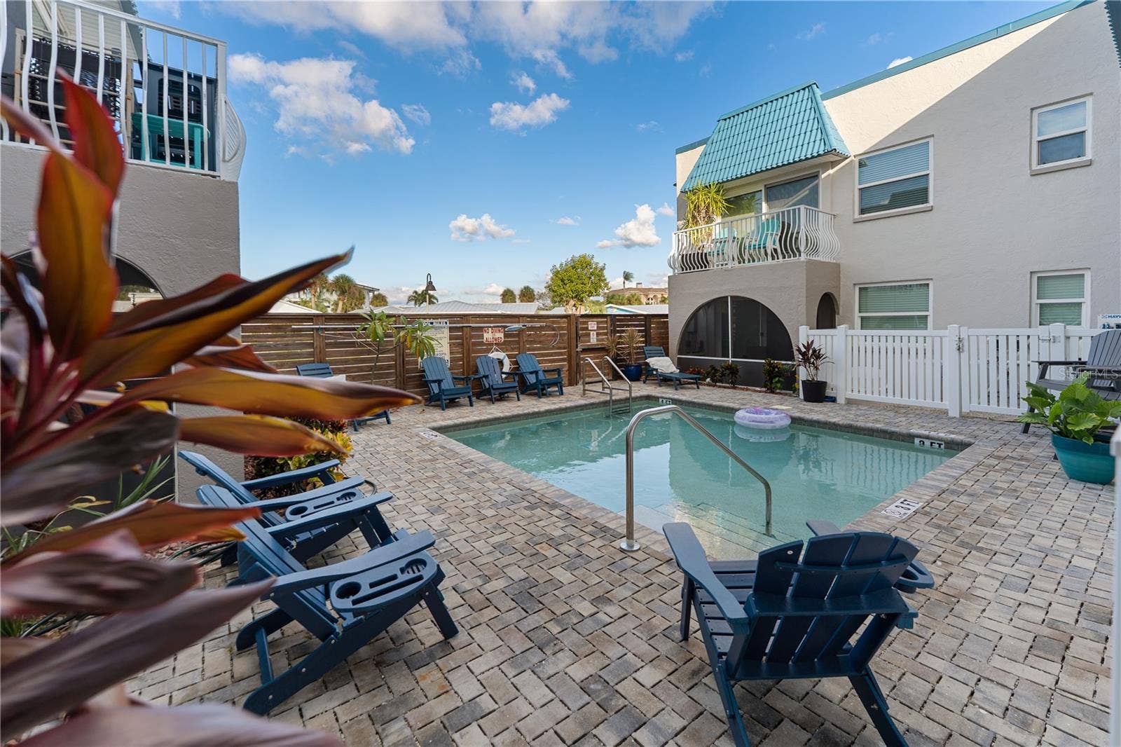 17035 GULF BOULEVARD, #104, North Redington Beach, FL 33708 17035 GULF BOULEVARD, #104, North Redington Beach, FL 33708