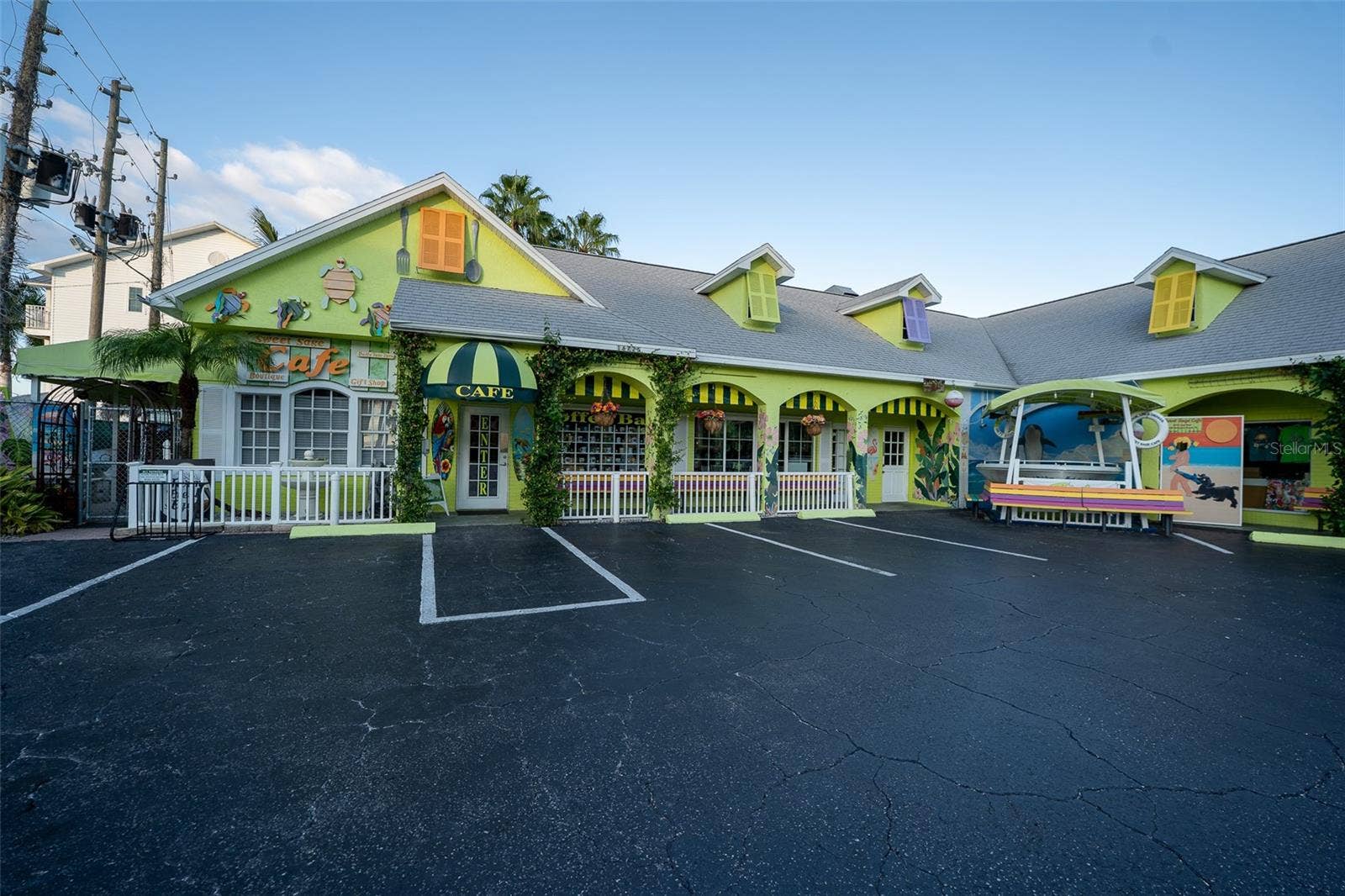 17035 GULF BOULEVARD, #104, North Redington Beach, FL 33708 17035 GULF BOULEVARD, #104, North Redington Beach, FL 33708